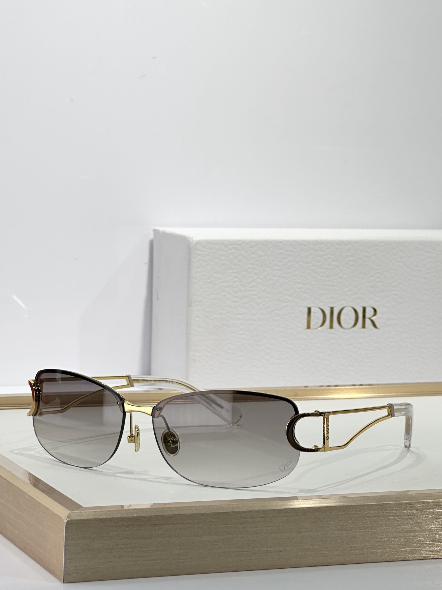  DIOR
MODEL 0238
SIZE61口14-130
