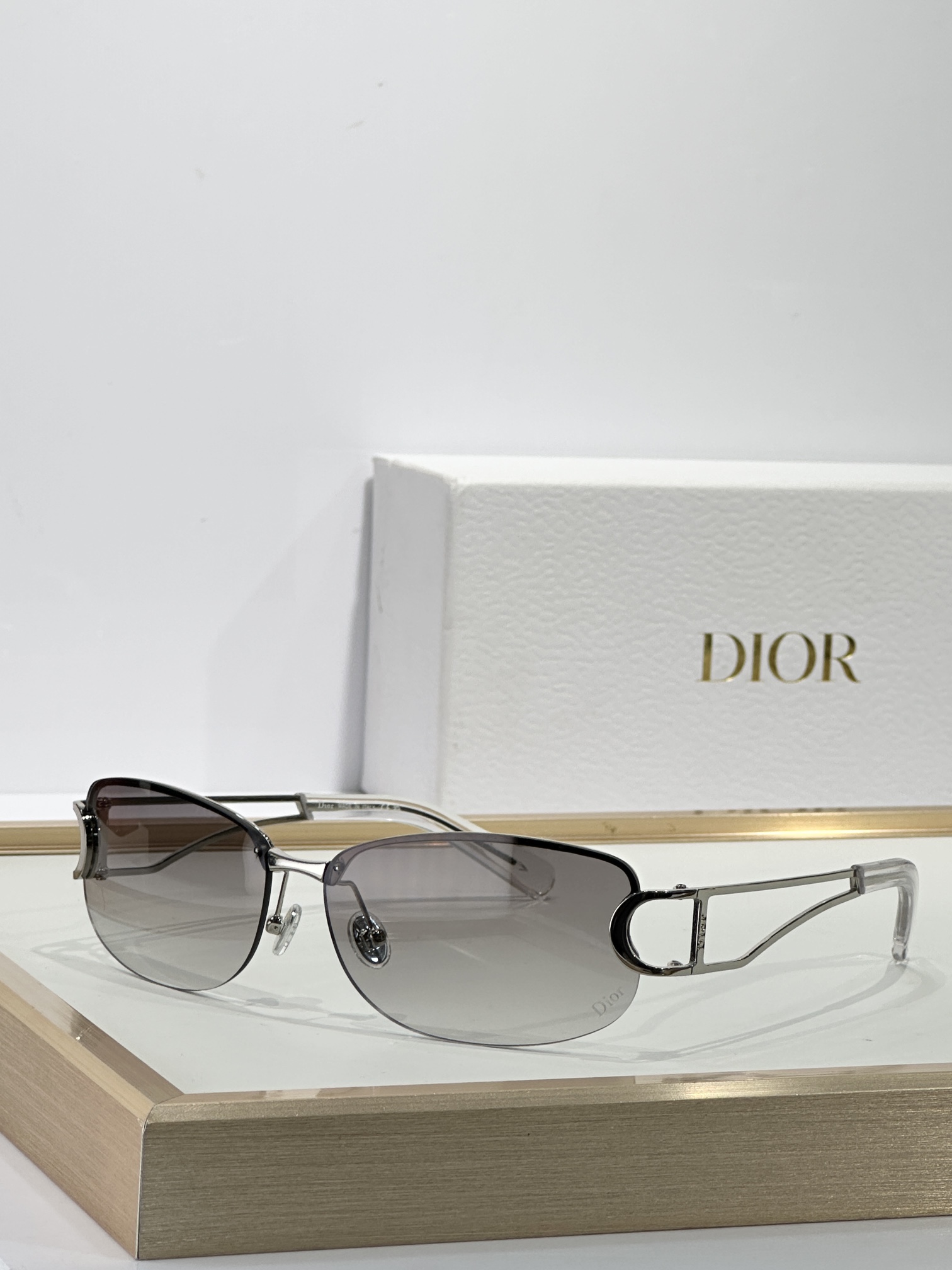  DIOR
MODEL 0238
SIZE61口14-130
