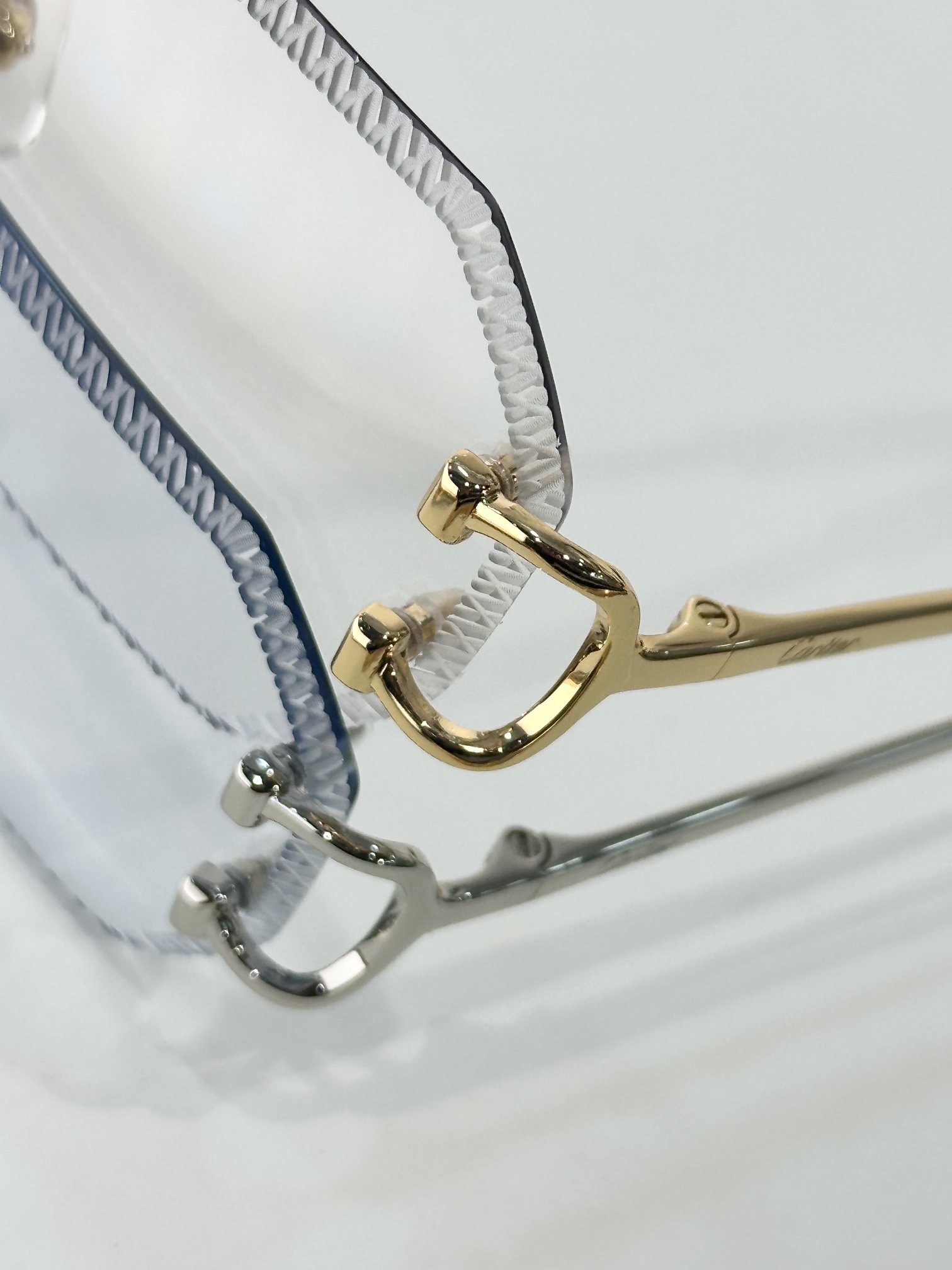  Cartie*
MODEL：CT0092O
SIZE：55口18-135

