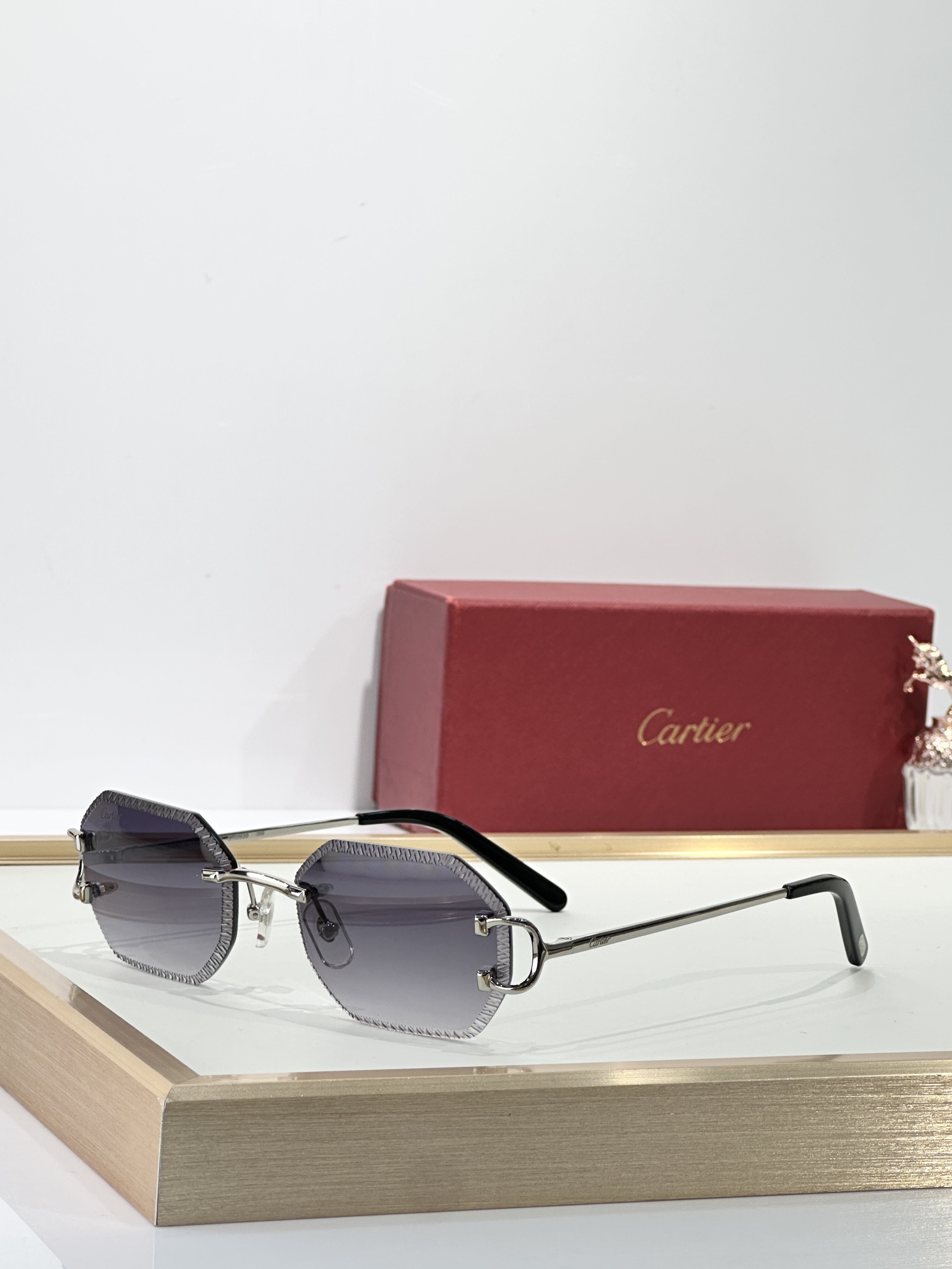  Cartie*
MODEL：CT0092O
SIZE：55口18-135
