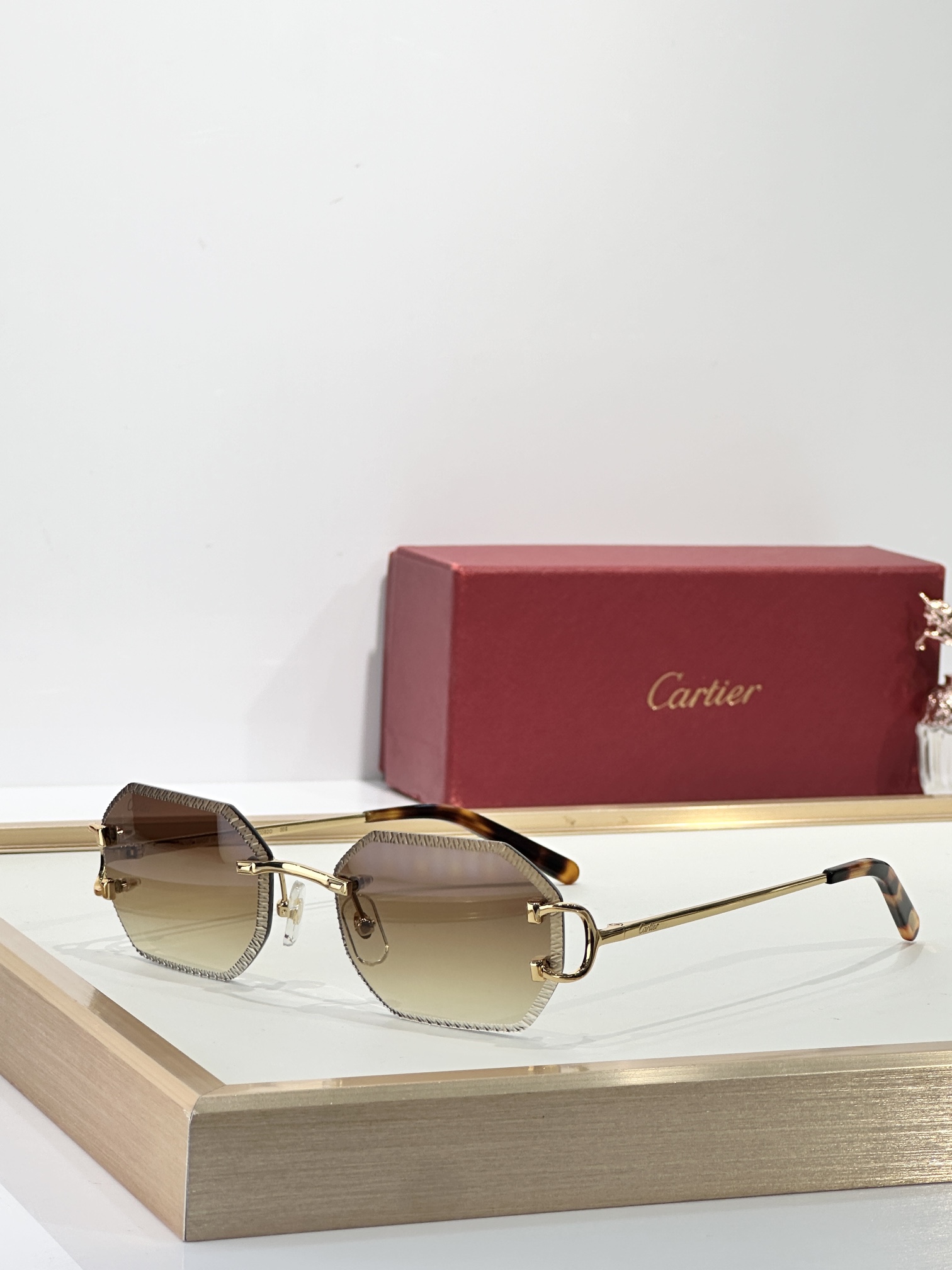  Cartie*
MODEL：CT0092O
SIZE：55口18-135
