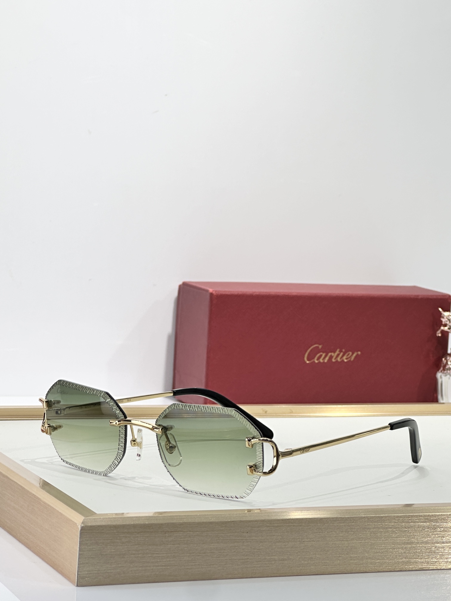  Cartie*
MODEL：CT0092O
SIZE：55口18-135
