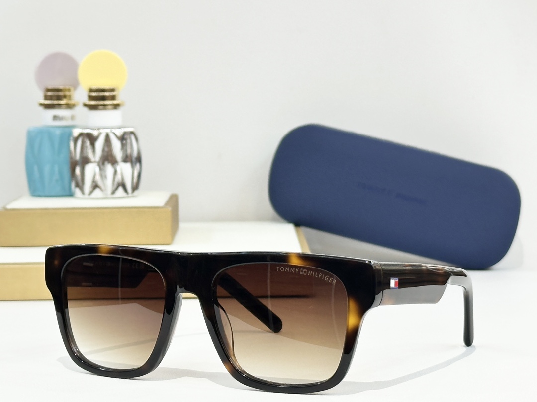  TOMMY HILFIGER
MOD：TH1976/S
Size：52口19 145
