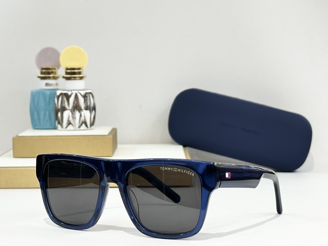  TOMMY HILFIGER
MOD：TH1976/S
Size：52口19 145
