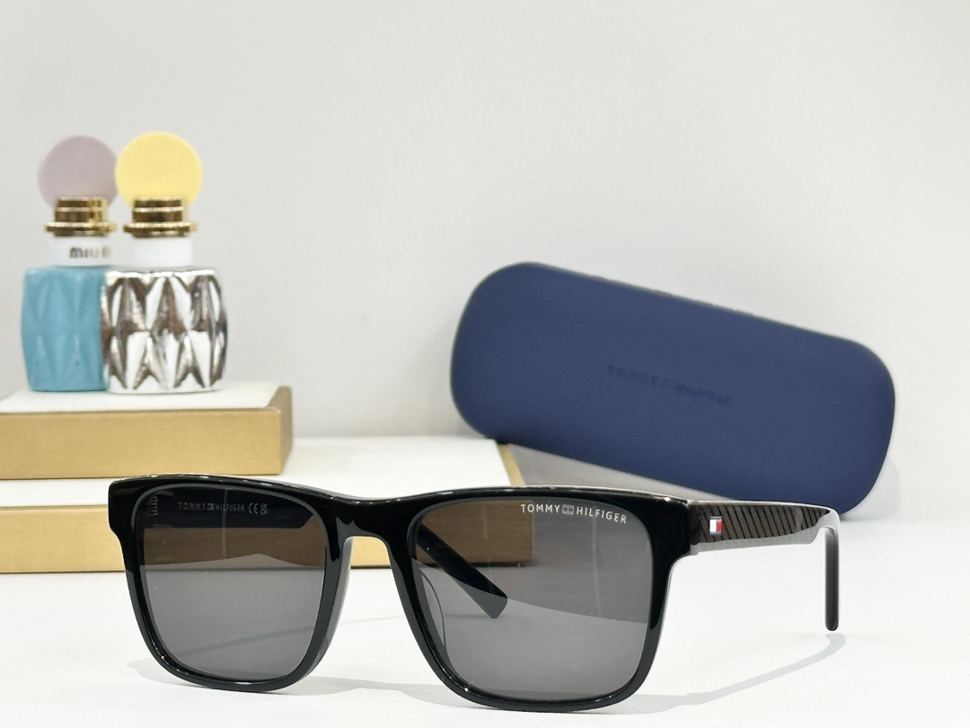  TOMMY HILFIGER
MOD：TH2144/S
Size：54口19 145

