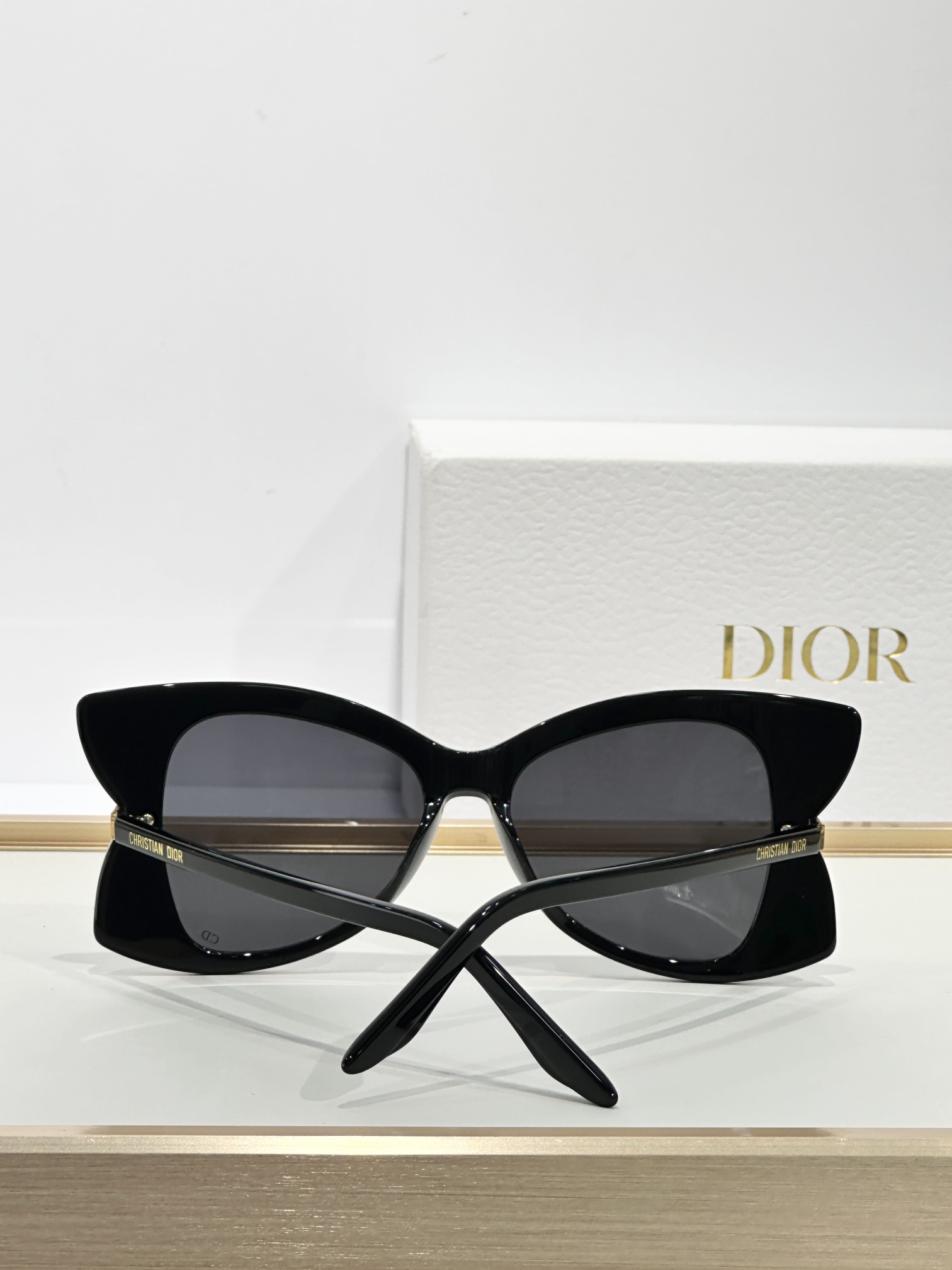  DIOR
MOD：DiorButterfly S11
Size：51口16 145
