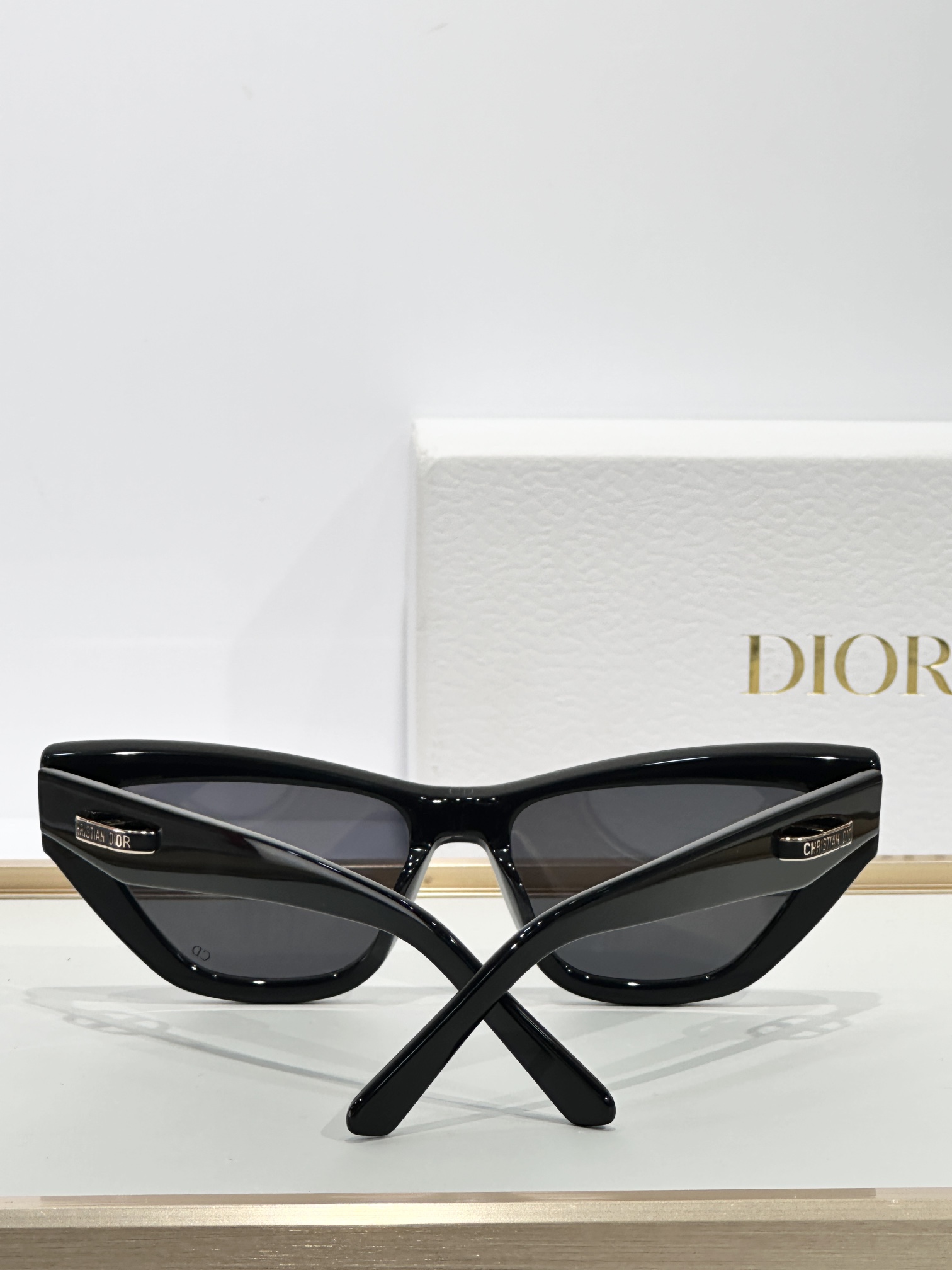  DIOR
MOD：CDiorB6l
Size：56口16 140

