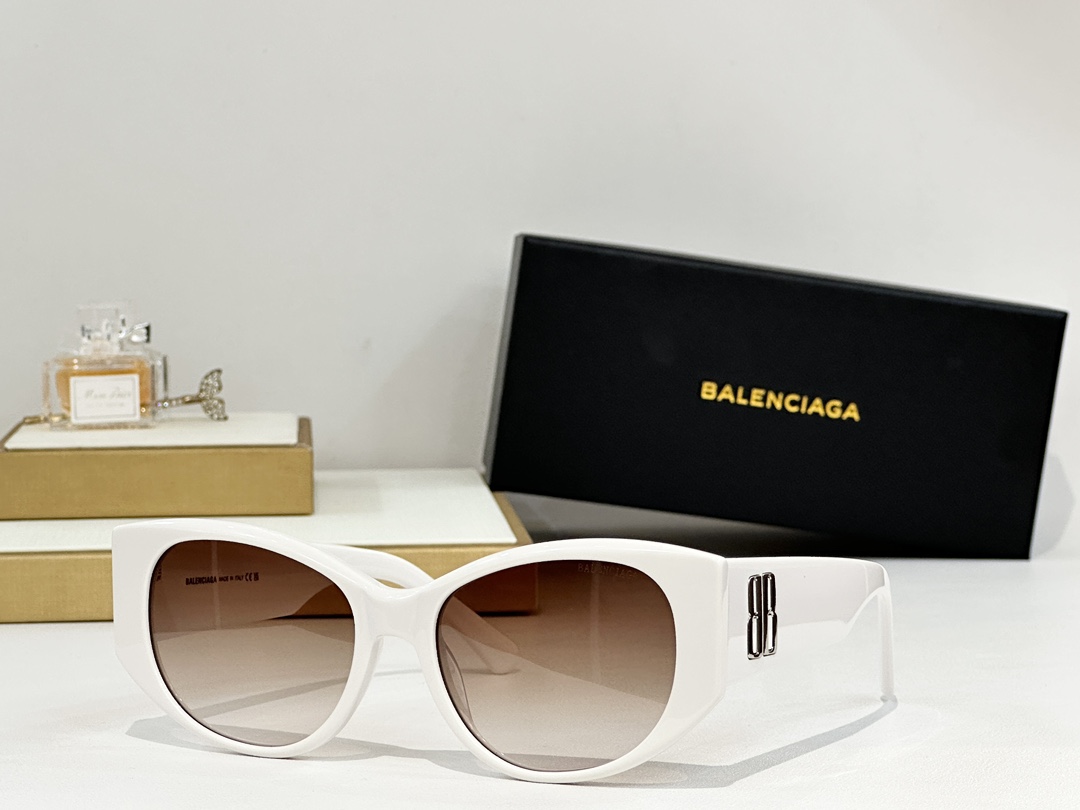  BALENCIAGA 
MOD：BB0455S
size54口21-145

