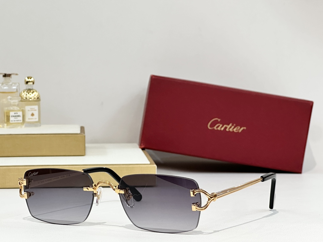 Cartier
MOD：CT0550S
size：58口19-142
 
变色：
