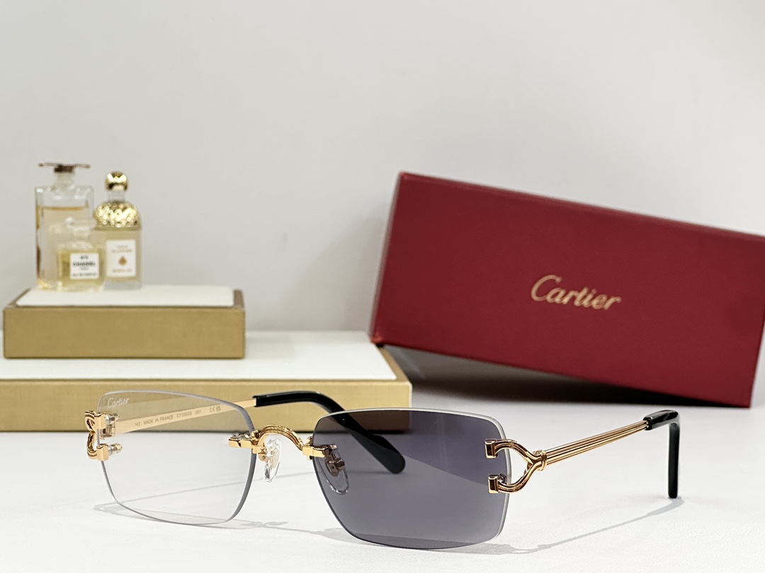 Cartier
MOD：CT0550S
size：58口19-142
 
变色：
