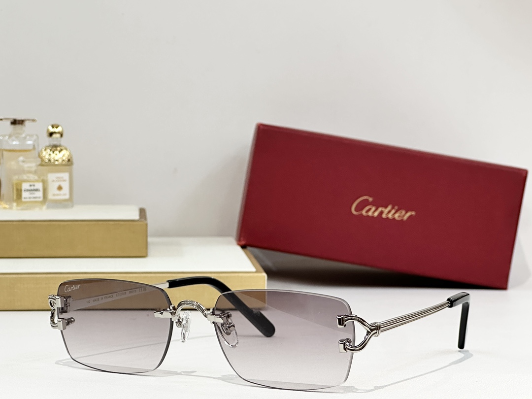 Cartier
MOD：CT0550S
size：58口19-142
 
变色：
