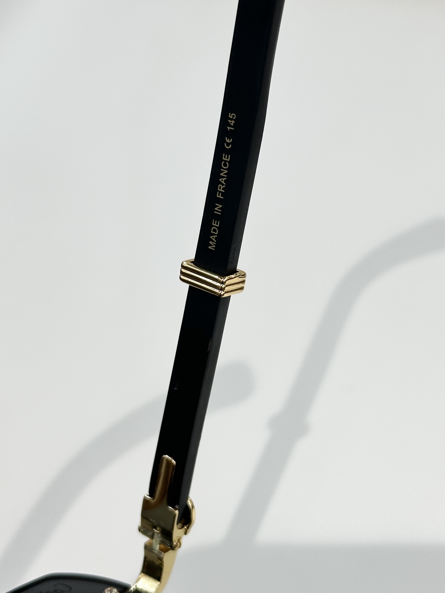  Cartier
MOD：CT0362S
SIZE54口21-145
