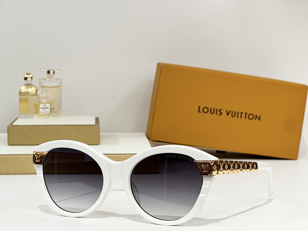  LOUIS VUITTON*
Mod：Z1857E
Size：55-19-145
