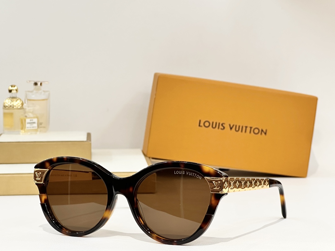  LOUIS VUITTON*
Mod：Z1857E
Size：55-19-145
