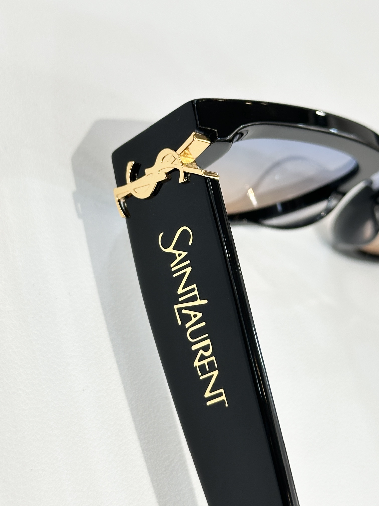  SAINT LAUREN
MOD：SL M254
SIZE：54口22-145
