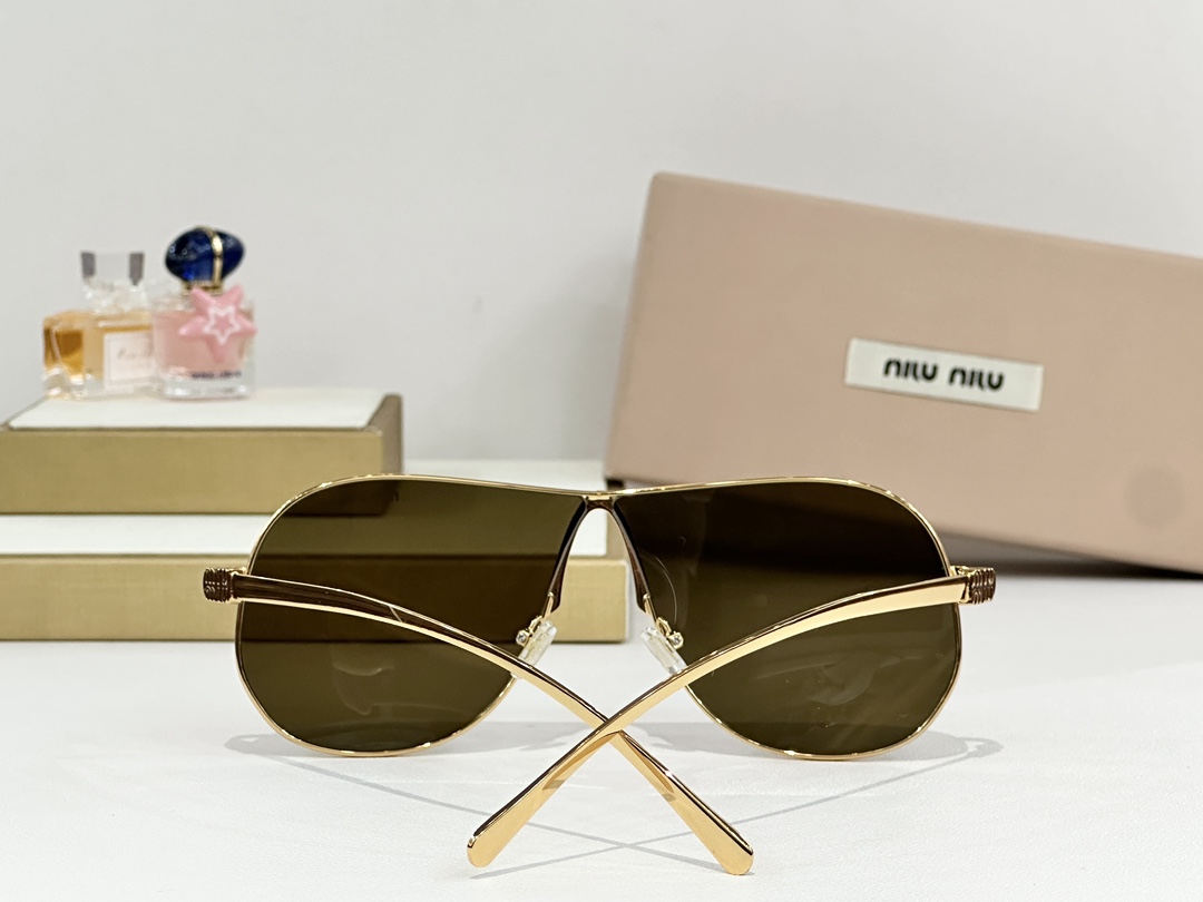  MIU MI*
MOD：MU A623S
Size：63口7 145
