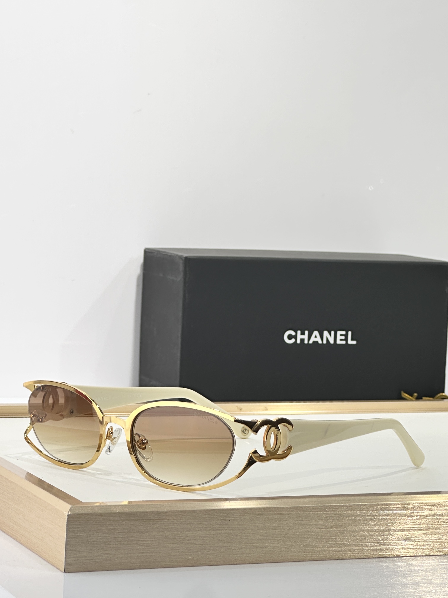  CHANEL
MOD：4023
Size：56口19 
