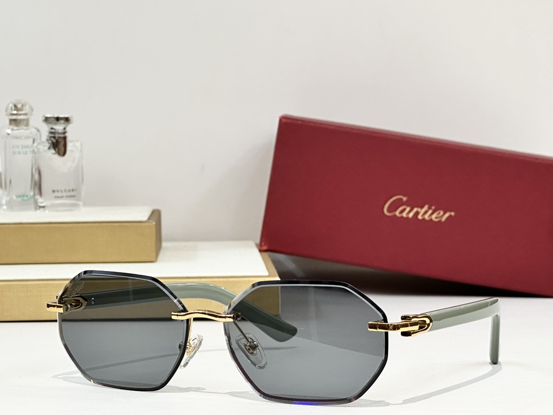  Cartier
Mod：CT0440
Size：61-13-145
