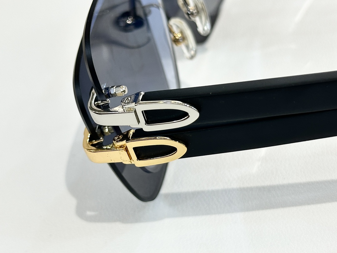  Cartier
MOD：CT0530S
Size：59口17-140
