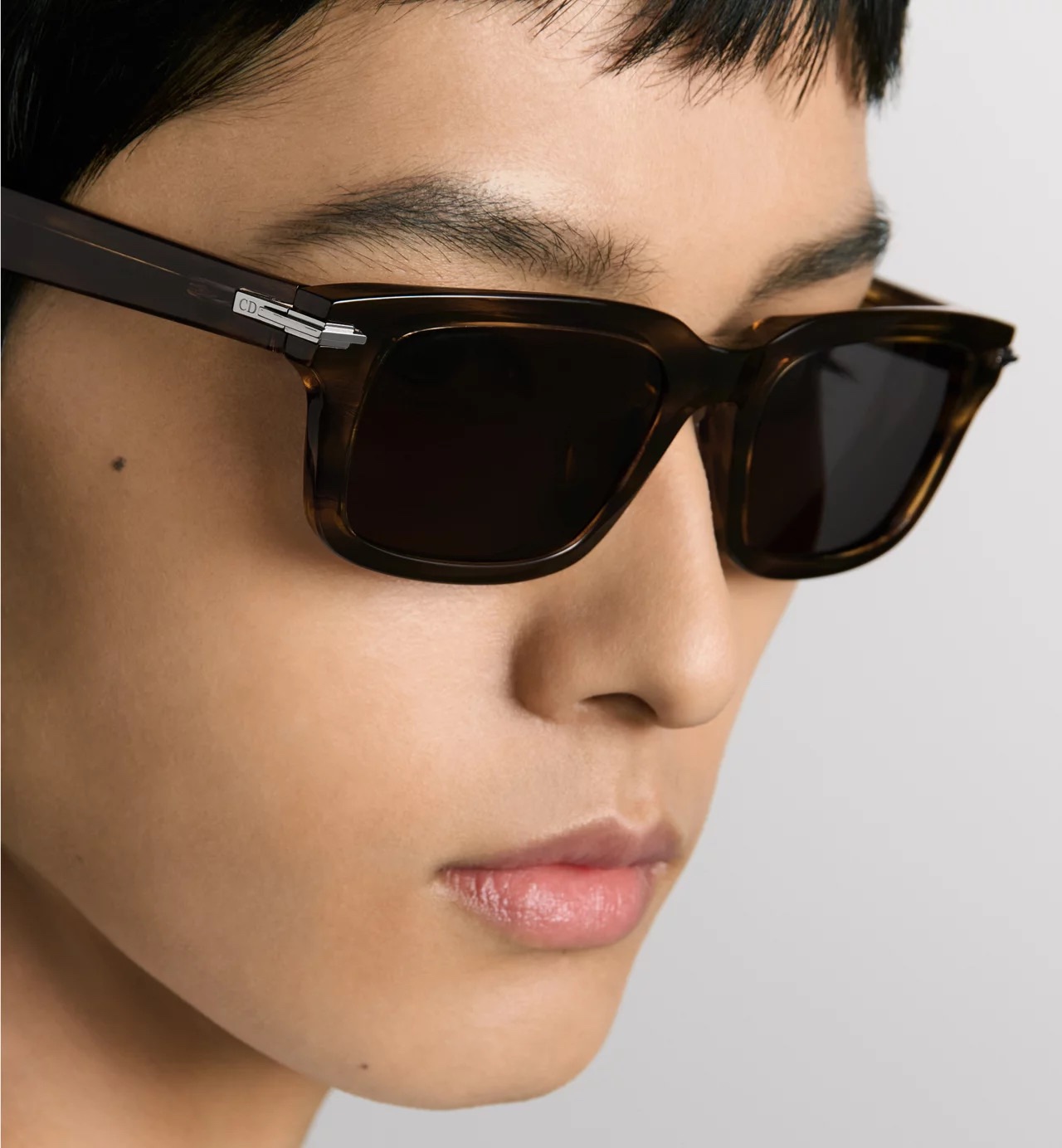  DIOR
MOD：DiorBlackSuitS16F
Size：53口20 145
