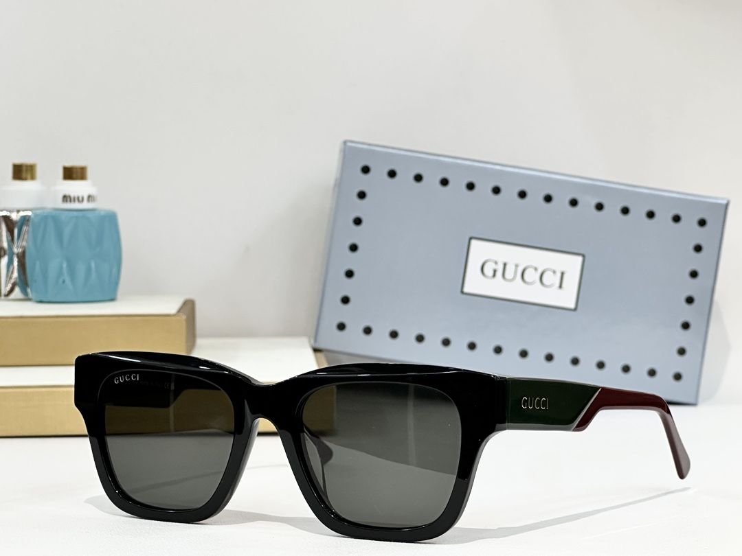  GUCC*
MODEL：GG1669S
SIZE：52口21-145
