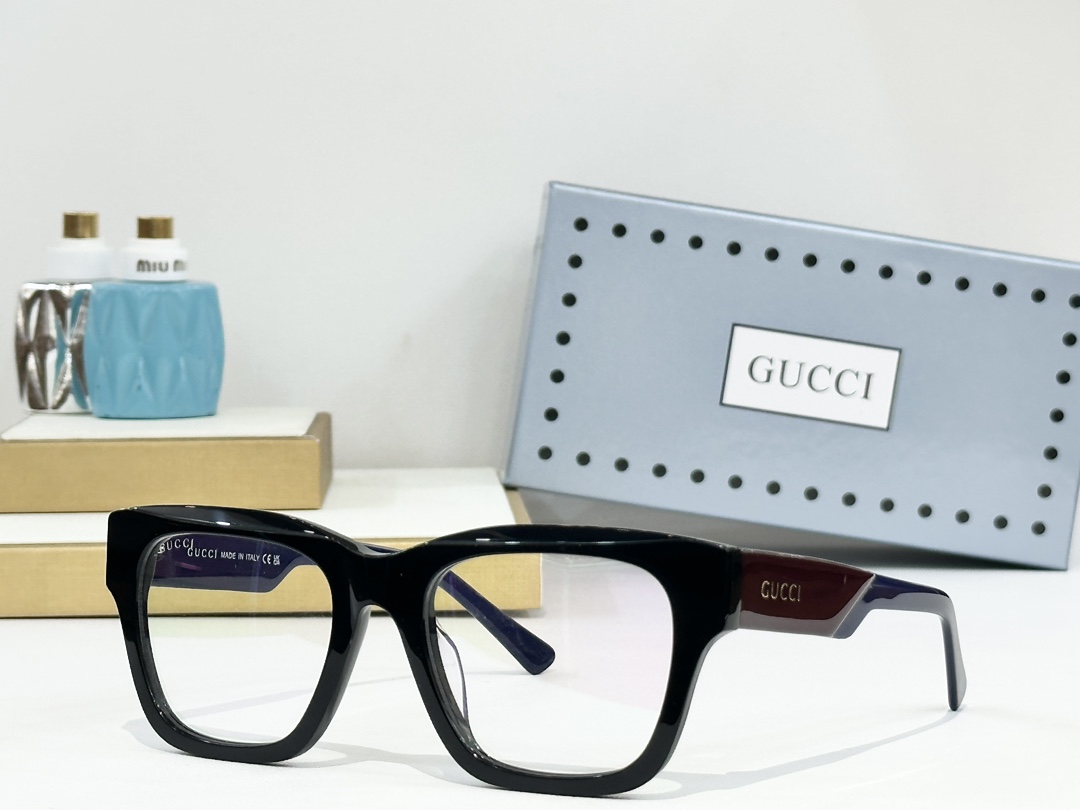  GUCC*
MODEL：GG1669S
SIZE：52口21-145
