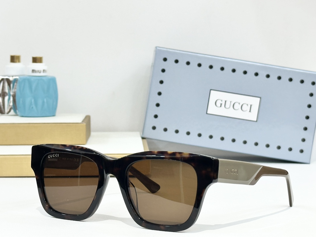  GUCC*
MODEL：GG1669S
SIZE：52口21-145
