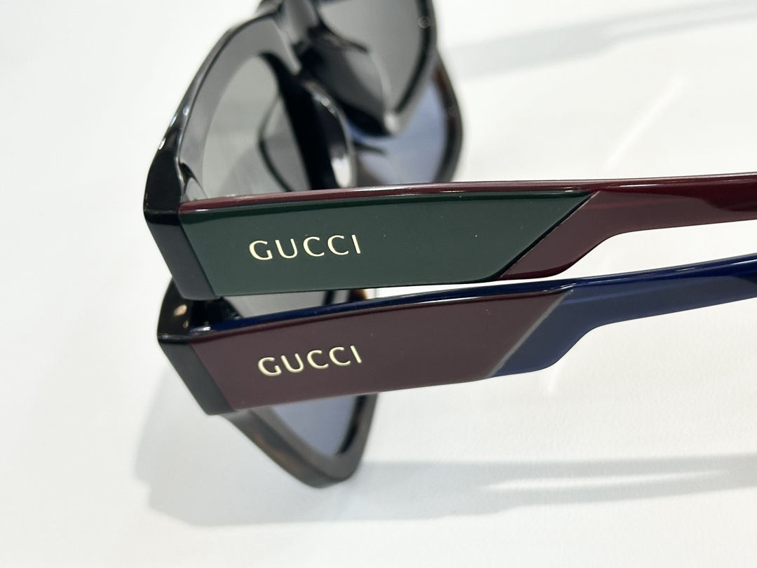  GUCC*
MODEL：GG1669S
SIZE：52口21-145
