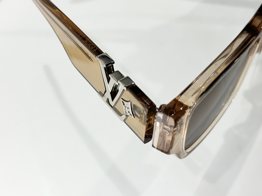 LOUIS VUITTO*MOD：Z2873USIZE：55口18-145