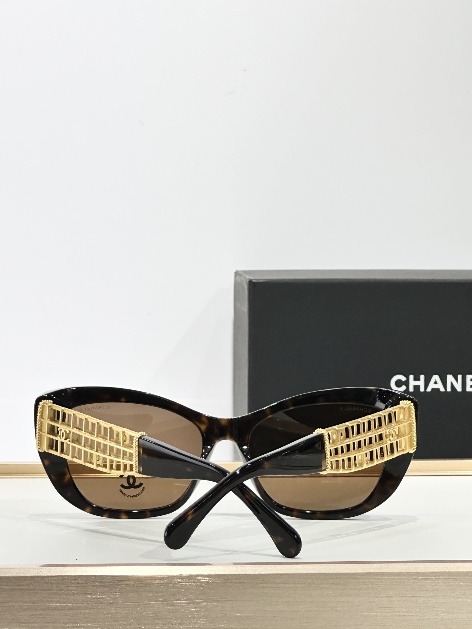  CHANEL
MODEL：CH9169
SIZE：54口18-142

