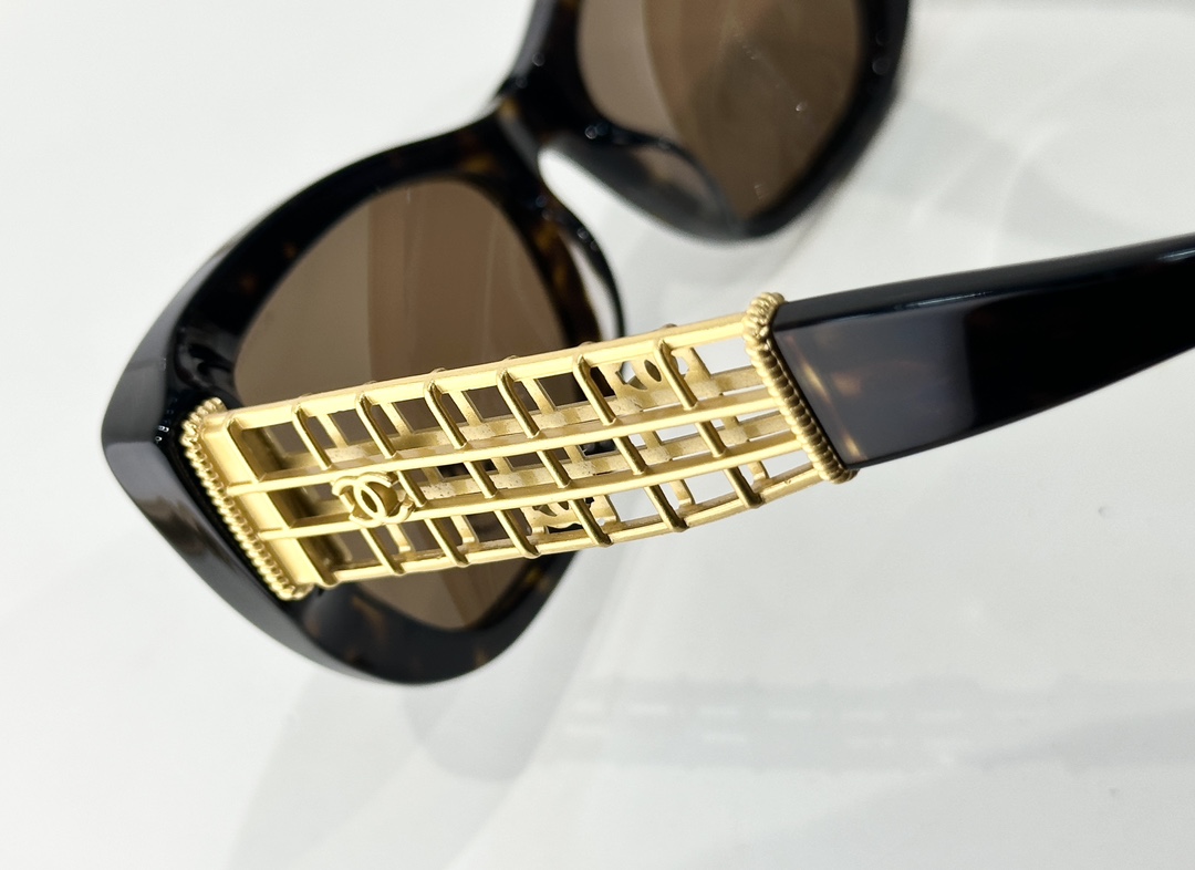  CHANEL
MODEL：CH9169
SIZE：54口18-142

