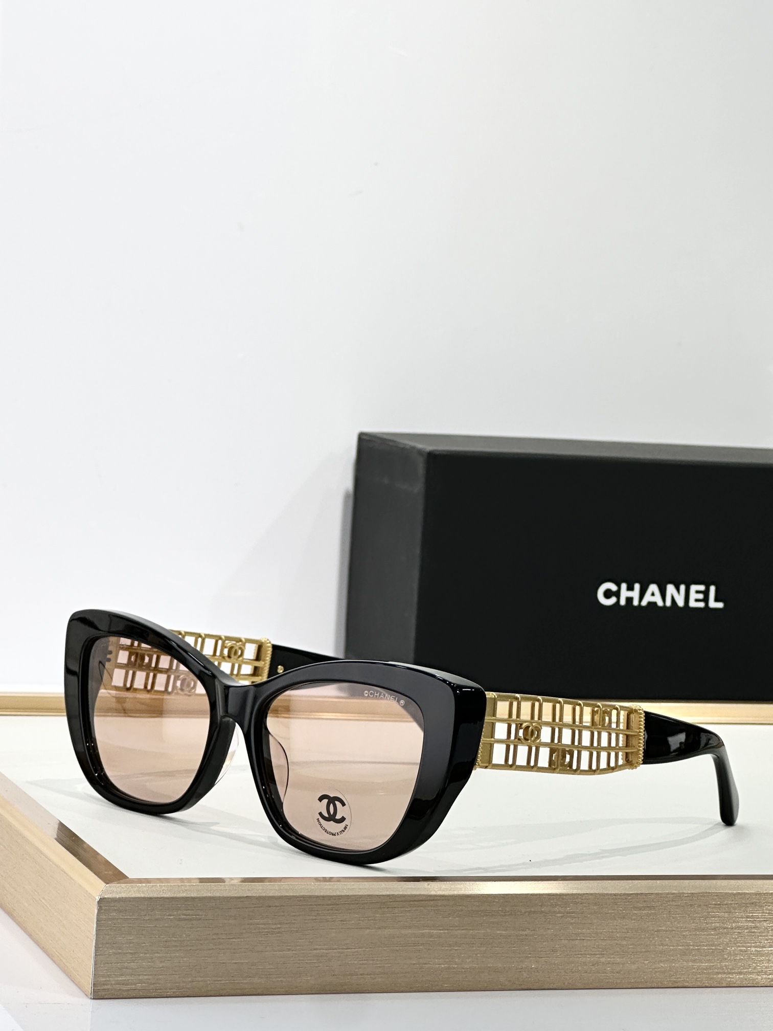  CHANEL
MODEL：CH9169
SIZE：54口18-142
