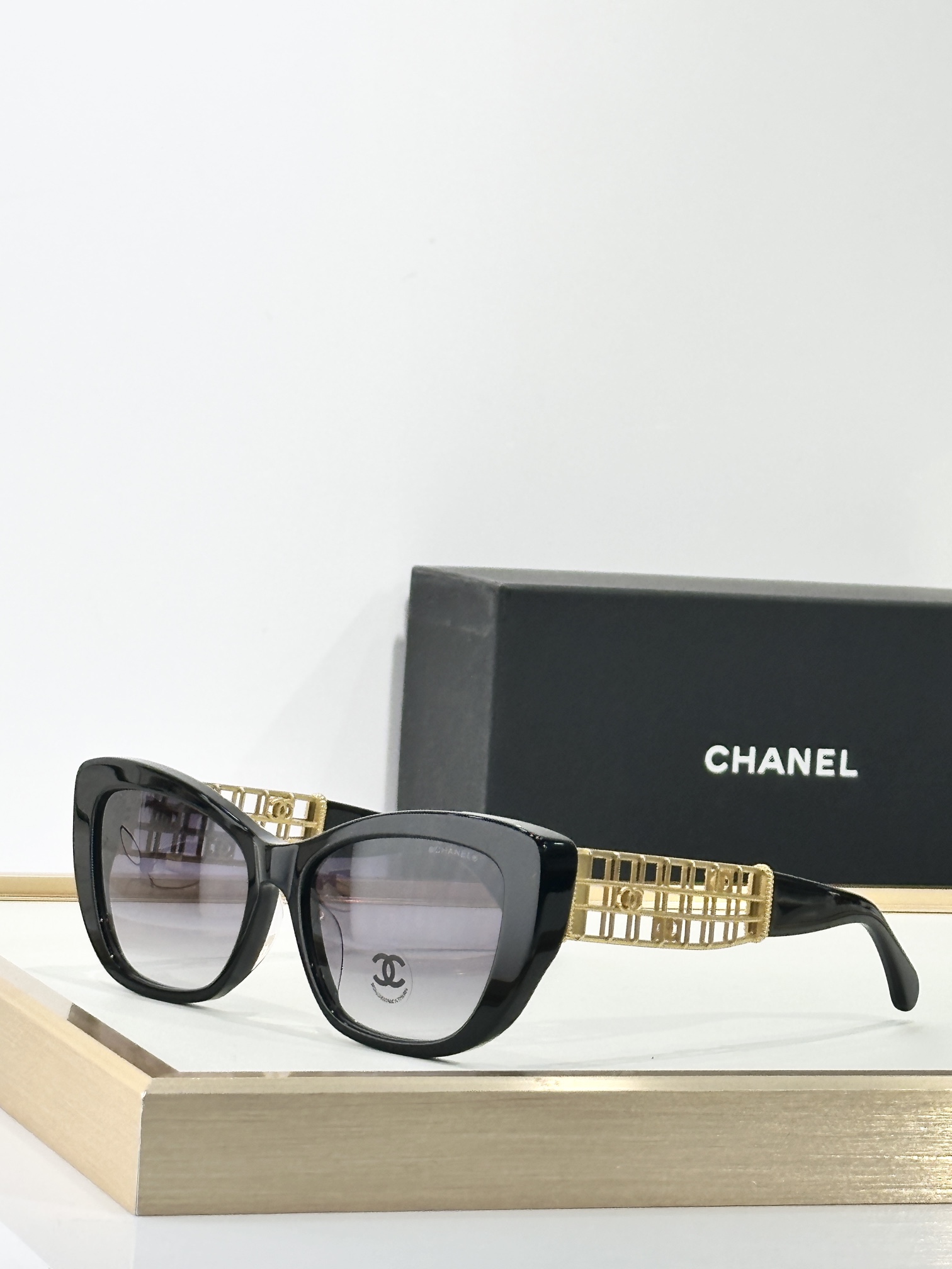  CHANEL
MODEL：CH9169
SIZE：54口18-142
