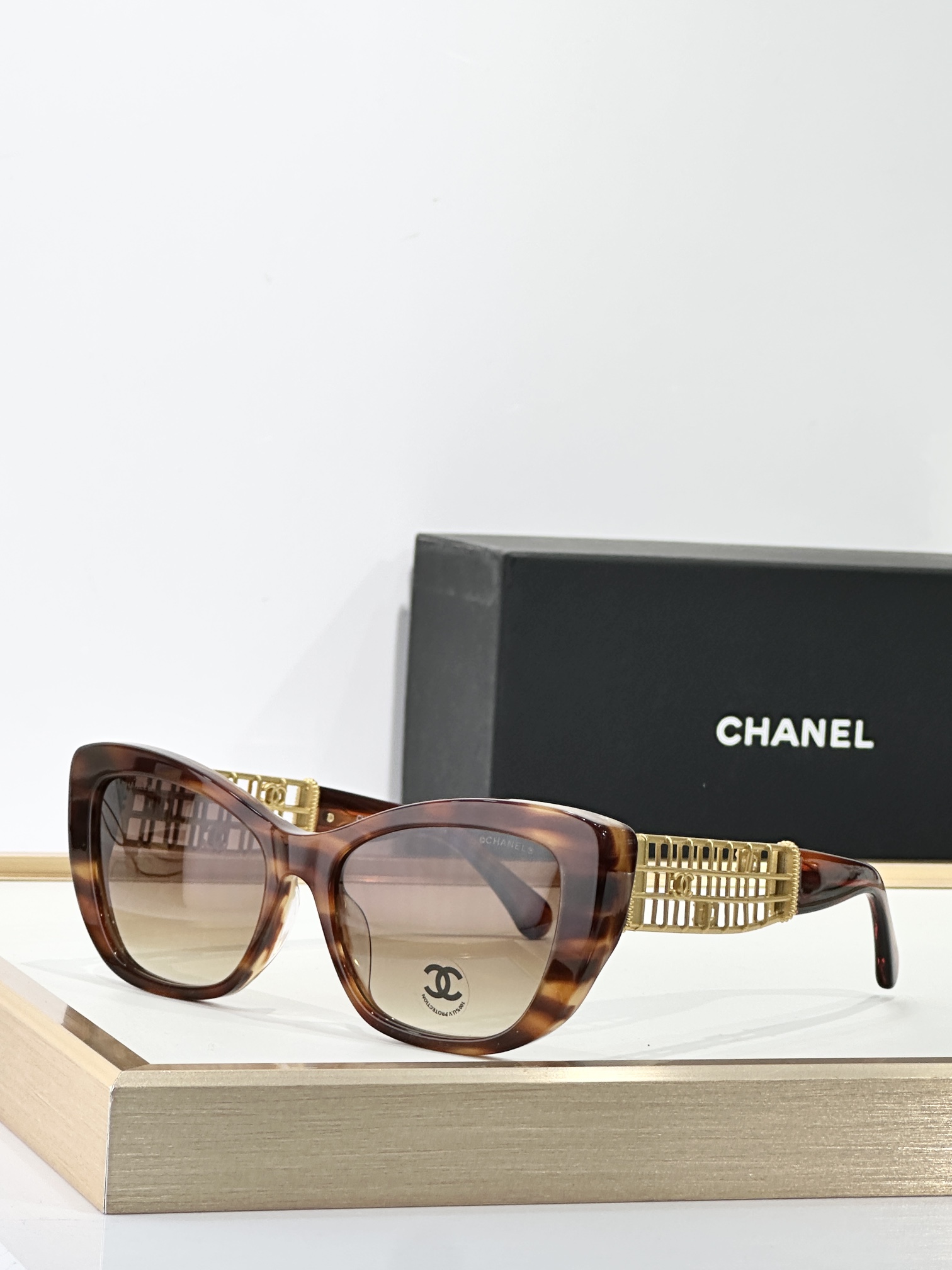  CHANEL
MODEL：CH9169
SIZE：54口18-142
