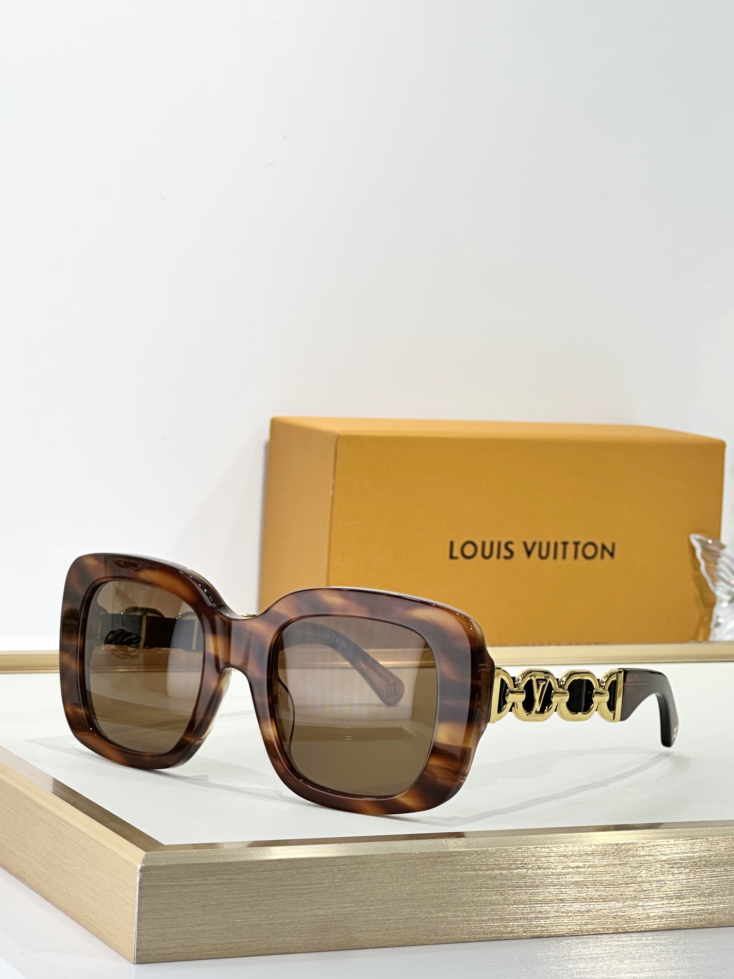 LOUIS VUITTONMODEL：Z2861USIZE：51口22-140