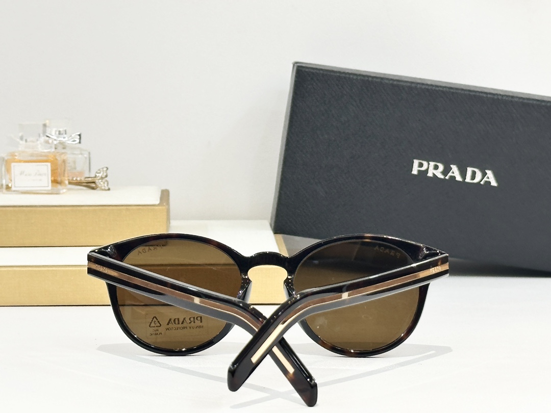  PRADA
ModelVPR A14V
Size51口21-150

