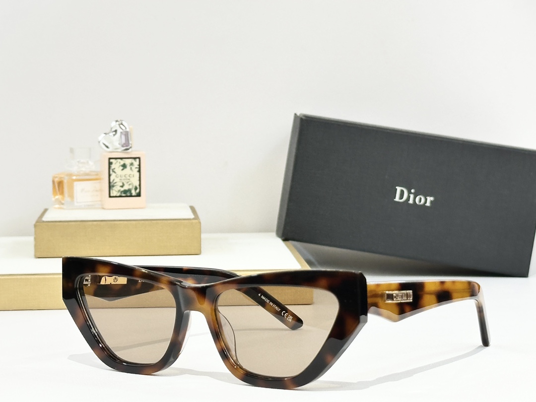  DIOR
MOD：CDior B6IXR
Size：56口16 140
