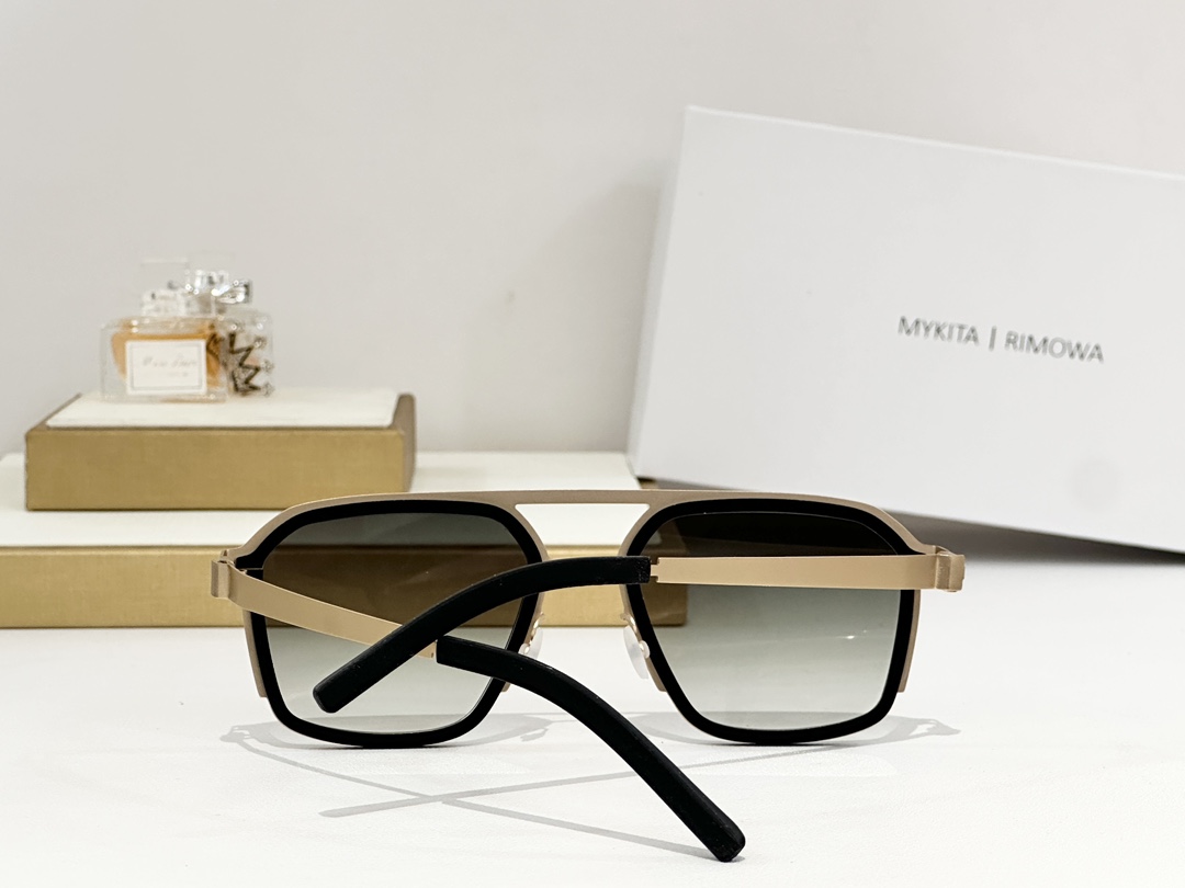  MYKITA×RIMOWA
MODELMR003
SIZE57口20-150

