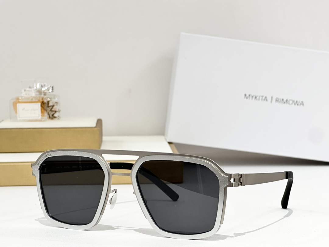  MYKITA×RIMOWA
MODELMR003
SIZE57口20-150
