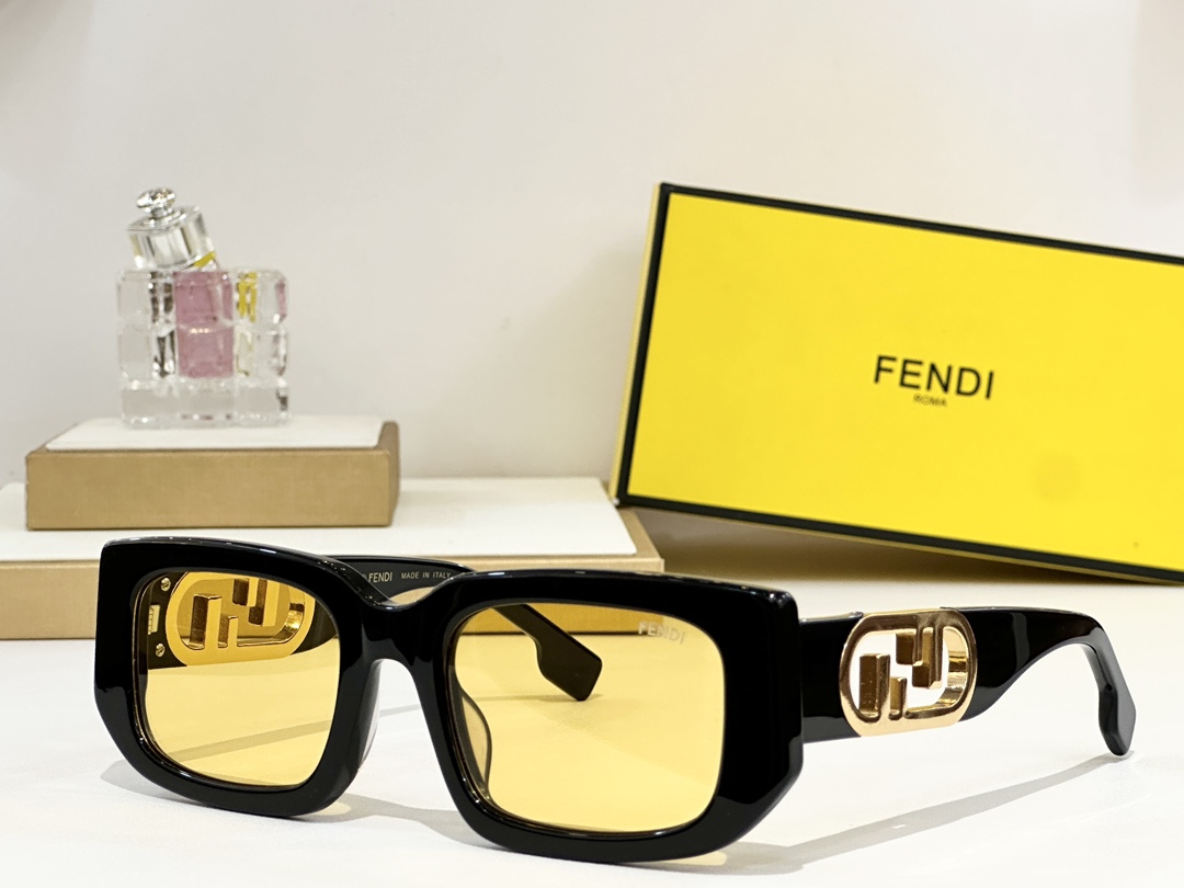  FENDI
Model FE8362
Size 54口22-145 

