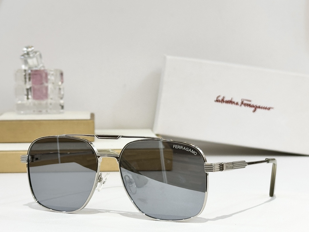  Salvatore ferragam*
MODEL：SF581LS
SIZE：57口15-142
