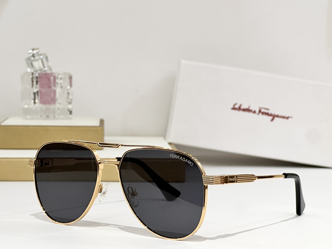  Salvatore ferragam* 
MODEL：SF582LS
SIZE：57口15-142

