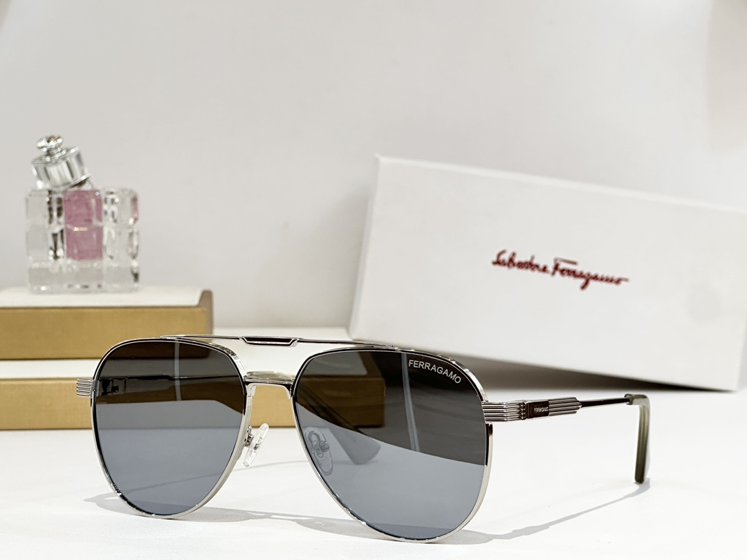  Salvatore ferragam* 
MODEL：SF582LS
SIZE：57口15-142

