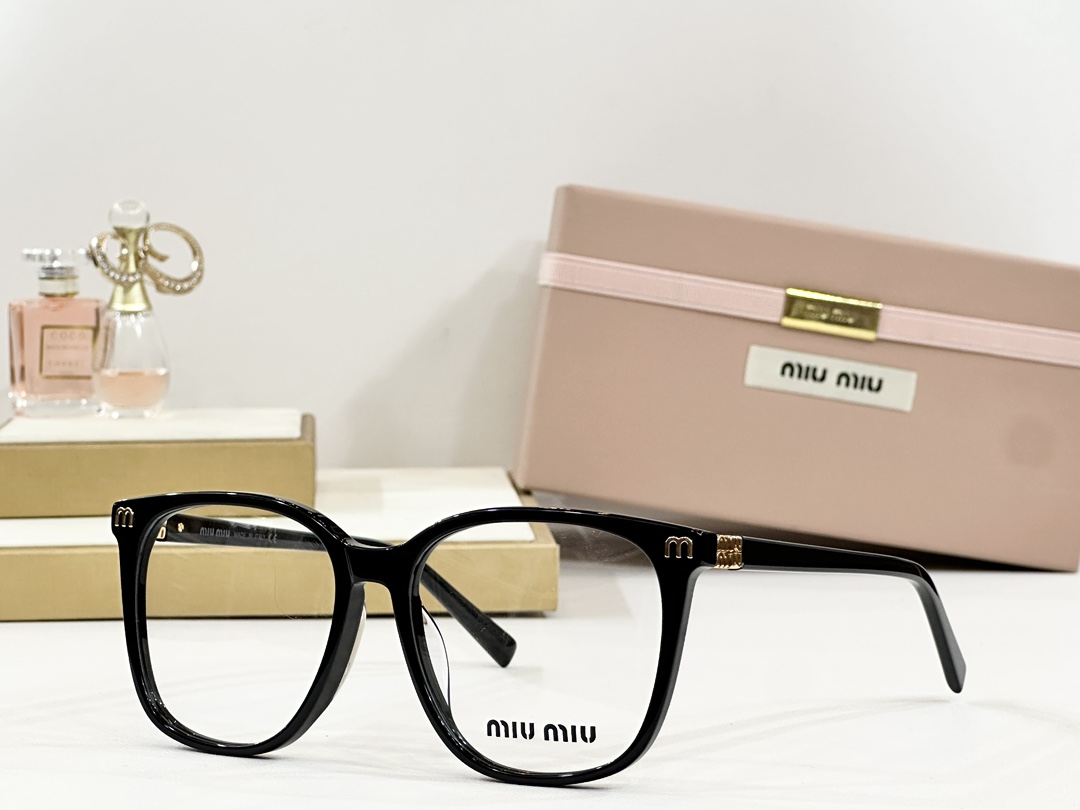  MIU MI*
MODELVMU 62ZS
SIZE：54口16-145
