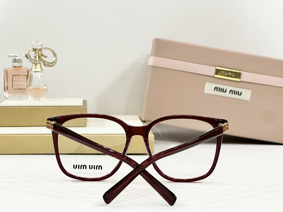  MIU MI*
MODELVMU 62ZS
SIZE：54口16-145
