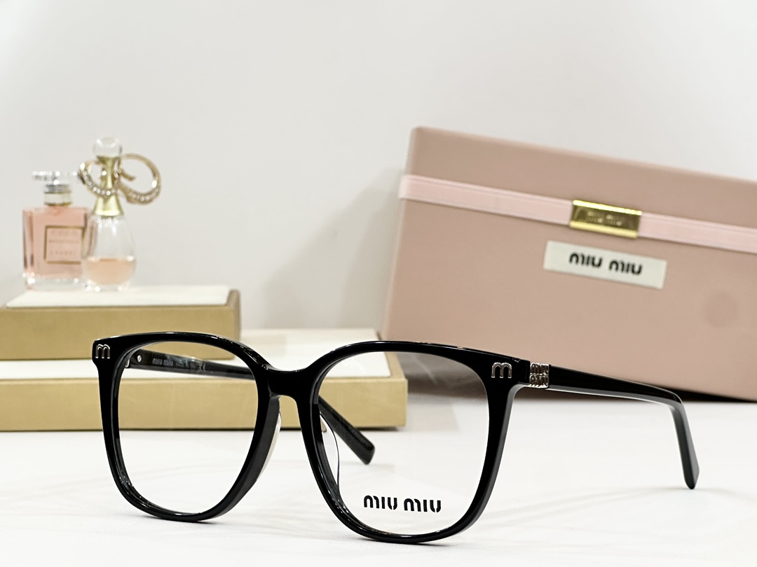  MIU MI*
MODELVMU 62ZS
SIZE：54口16-145
