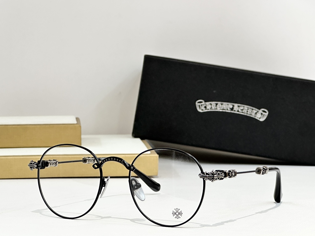  Chrome Hearts
MODELBUBBA-A
SIZE：49口22-145
