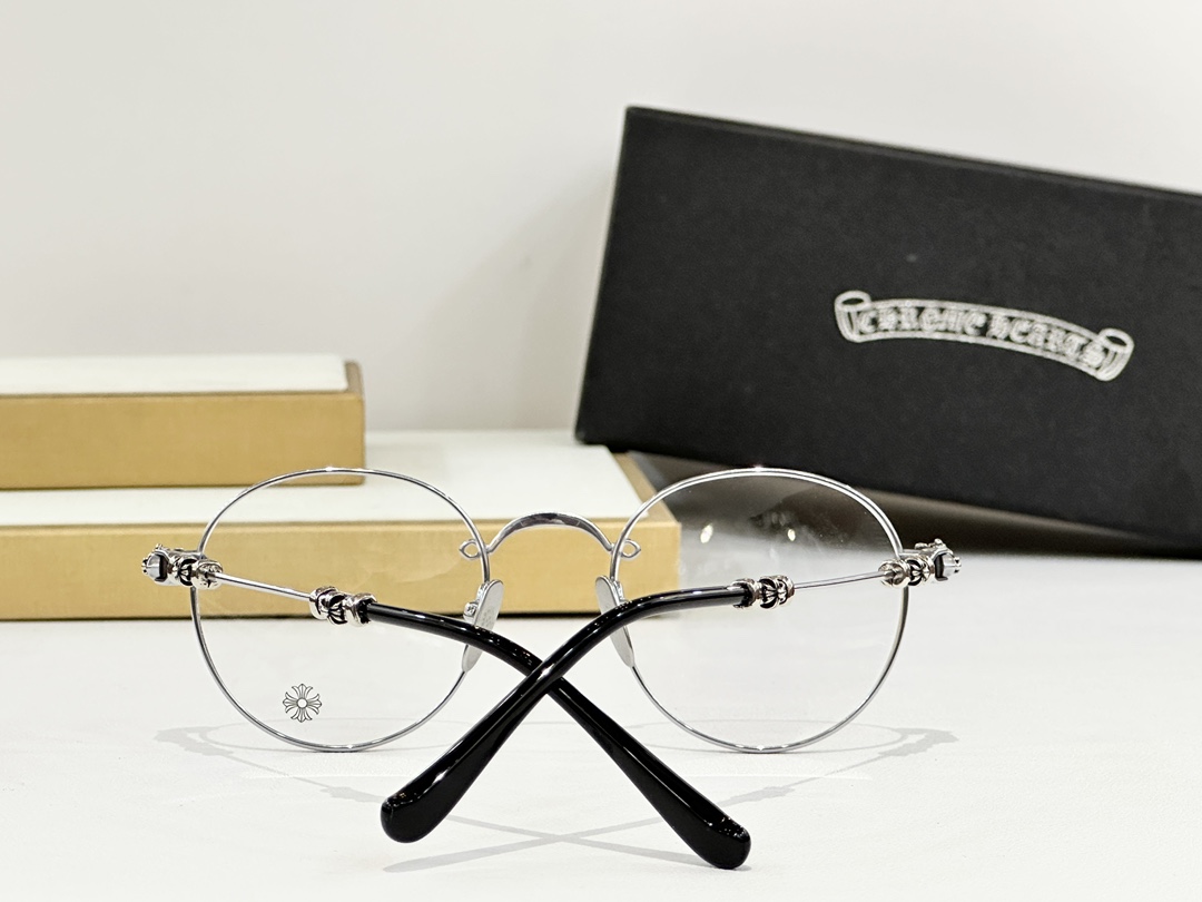  Chrome Hearts
MODELBUBBA-A
SIZE：49口22-145
