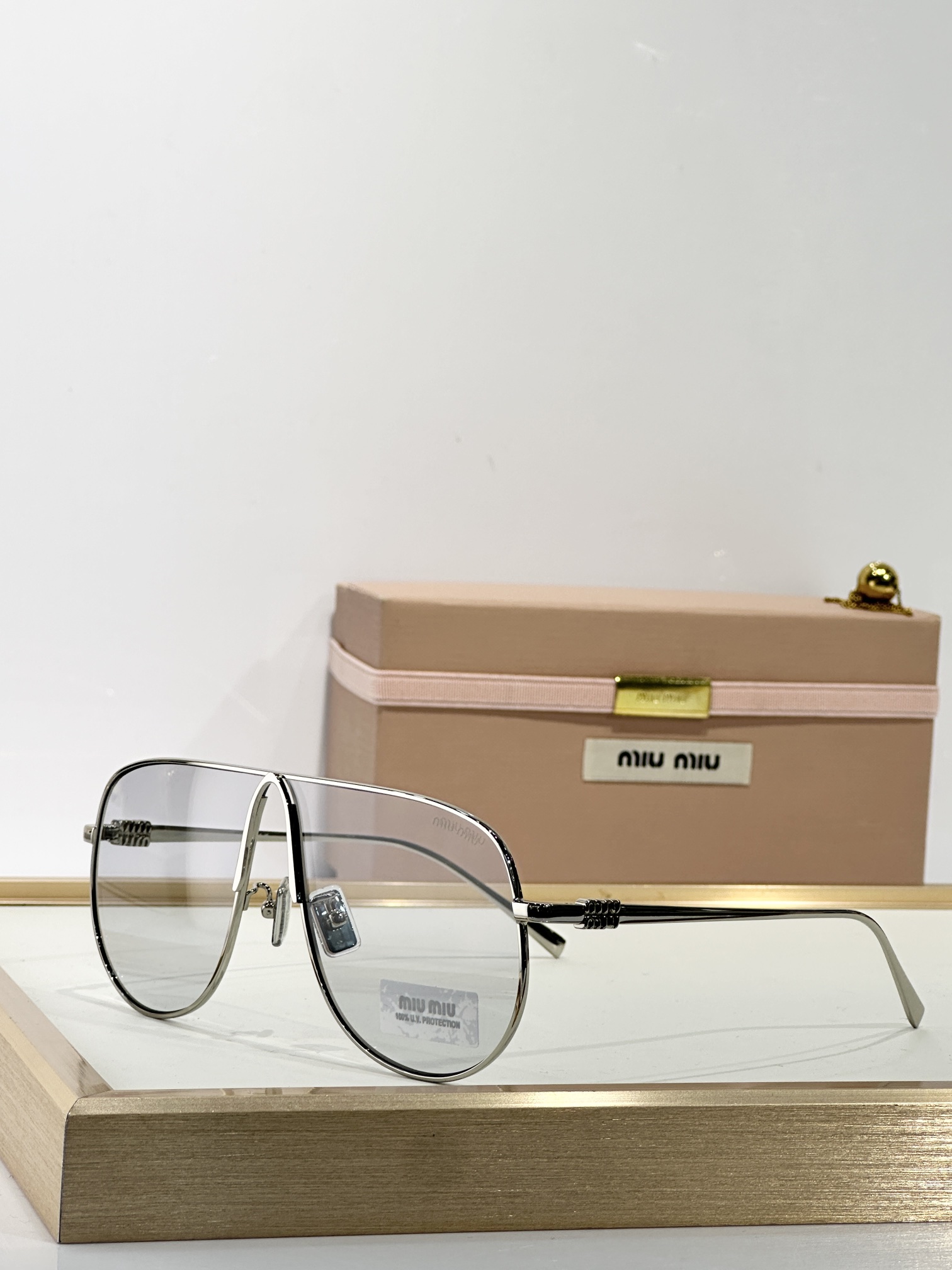  MIU MI*
MODELSMUA56
SIZE：66口02-140
