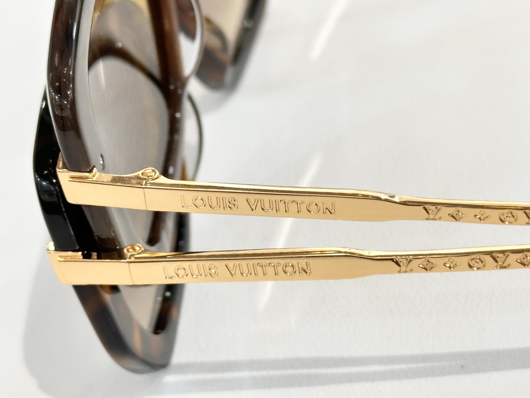  LOUIS VUITTO*
MODEL：Z2047U
SIZE：53口20-140
